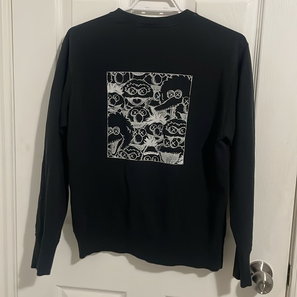 Uniqlo Sesame Street x Kaws Crewneck Sweater - Picture 2 of 4